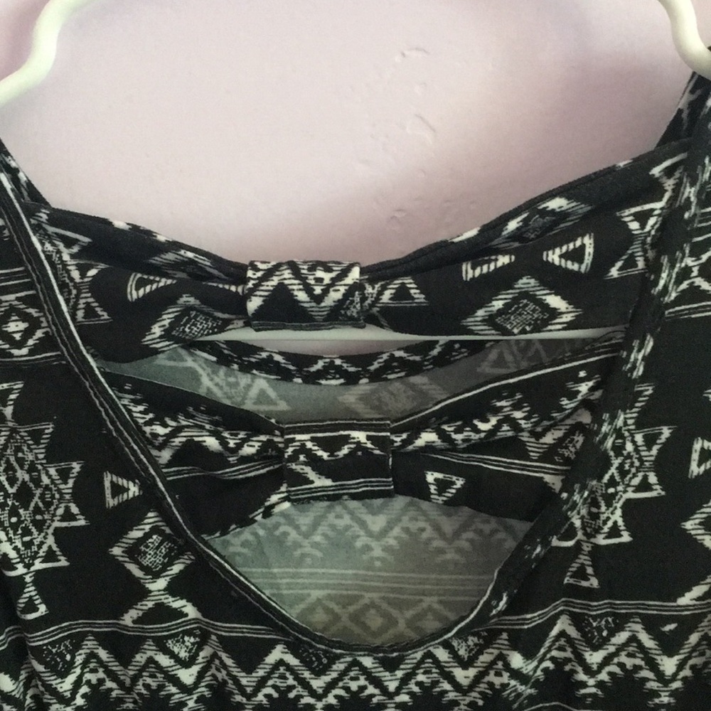 Tribal Pattern Romper - Picture 3 of 3